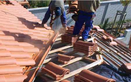 reparación urgente de cubierta, poner ondulen bajo teja en torrelavega, Cantabria