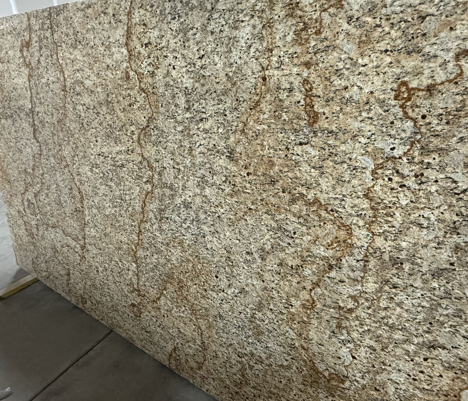 Santa Cecelia Granite 3CM