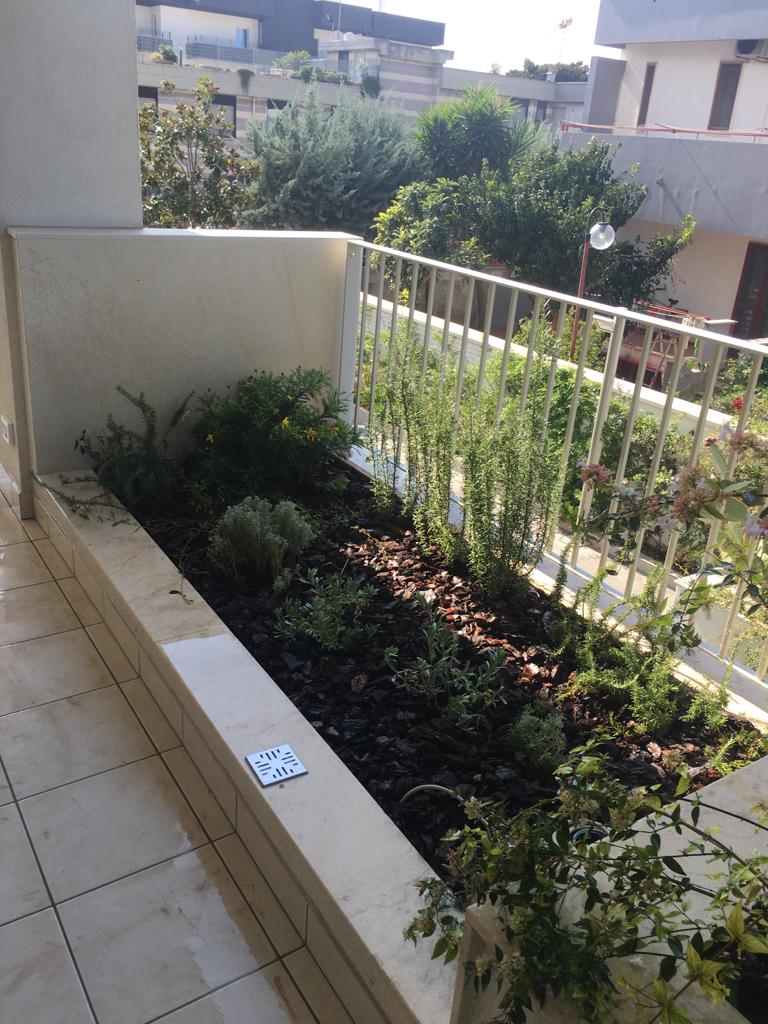 area verde su terrazzo privato