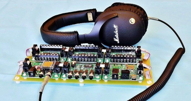 Modular Point of Sale solution MPOSS with Marshall headphones