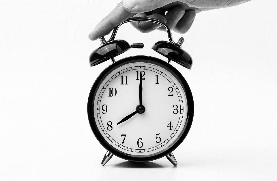 black mechanical alarm clock