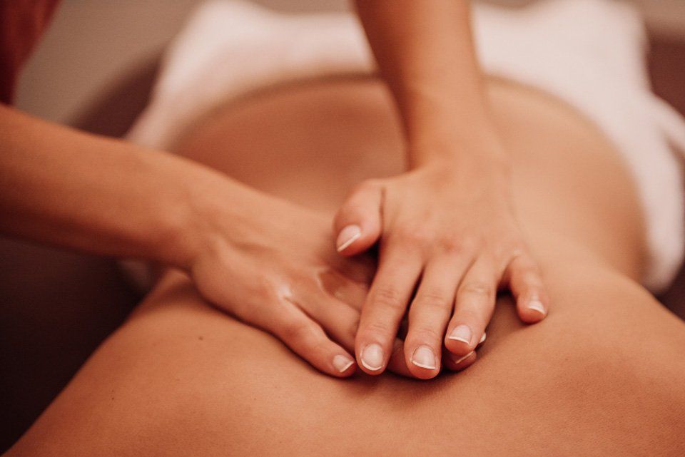 Back Massage | Roselle, IL | Velarde Salon & Spa