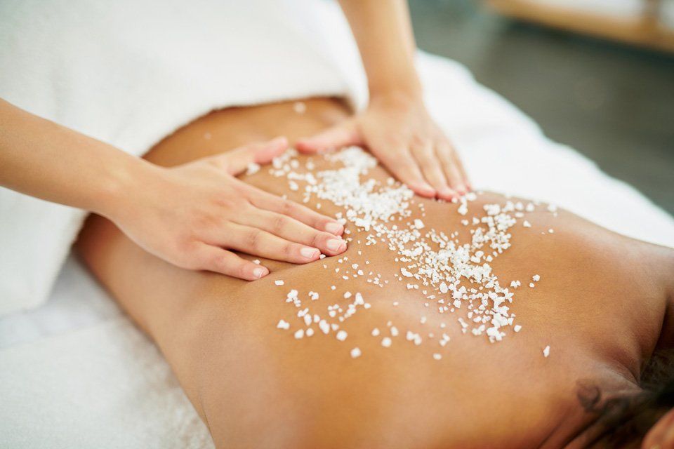Back Scrubbing Massage | Roselle, IL | Velarde Salon & Spa