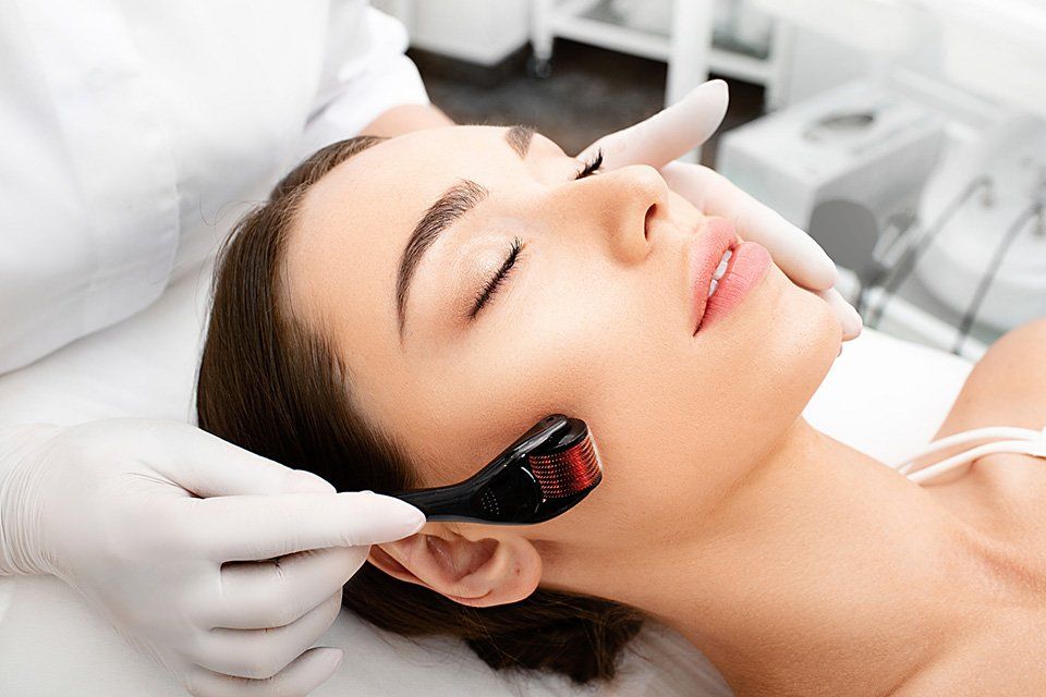 Skin Face Derma Roller | Roselle, IL | Velarde Salon & Spa
