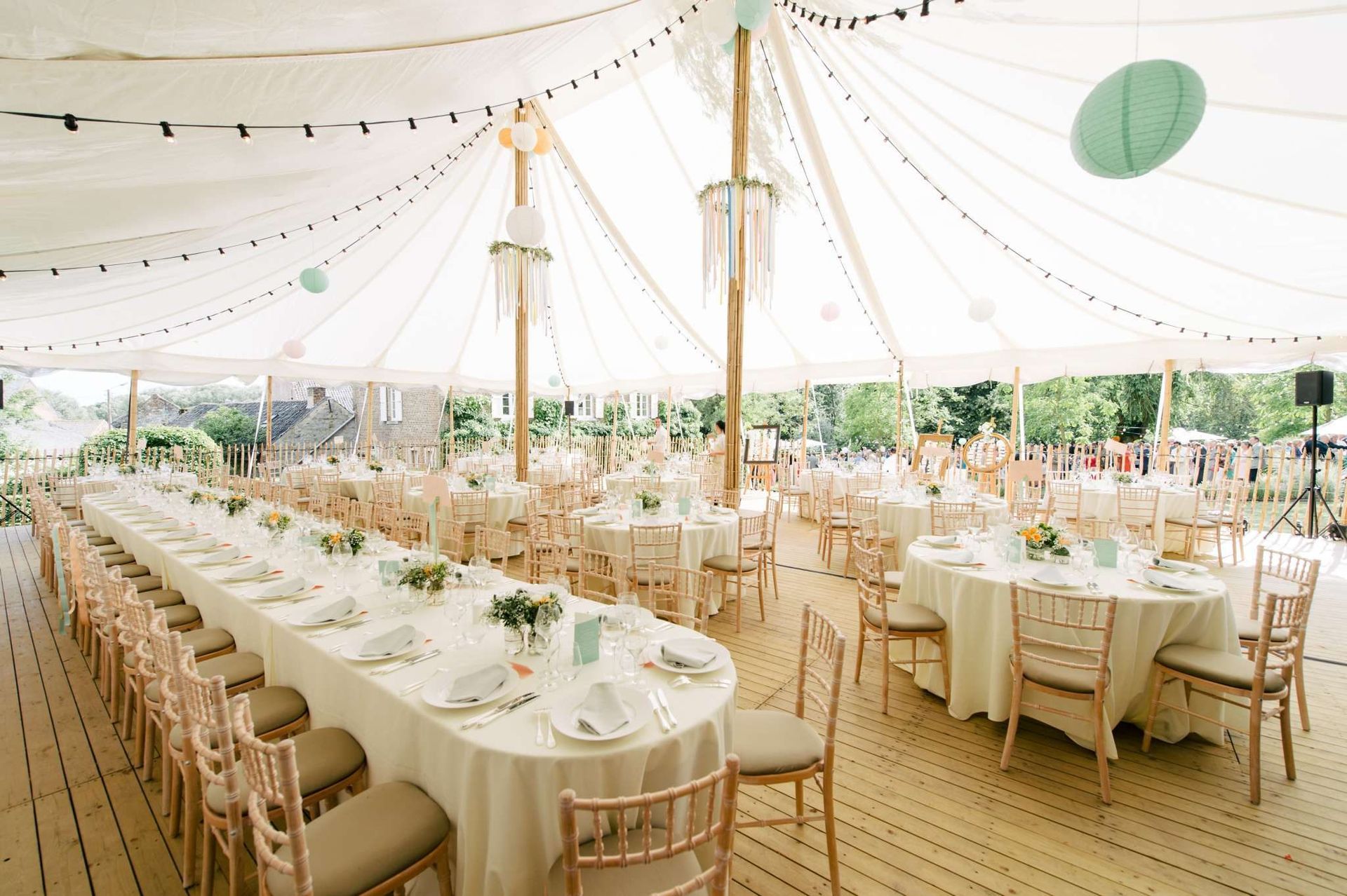 Projet Hôtel Spa Congrès Varennes - Hébergement Varennes - Salle réception - Congrès - Salles privées - Hébergement Varennes - Hôtel Montérégie - Hôtel Varennes - Hôtel Rive-sud - Hébergement Rive-Sud - Réception extérieur - Mariage rive-sud - Mariage réception - Salle réception Mariage