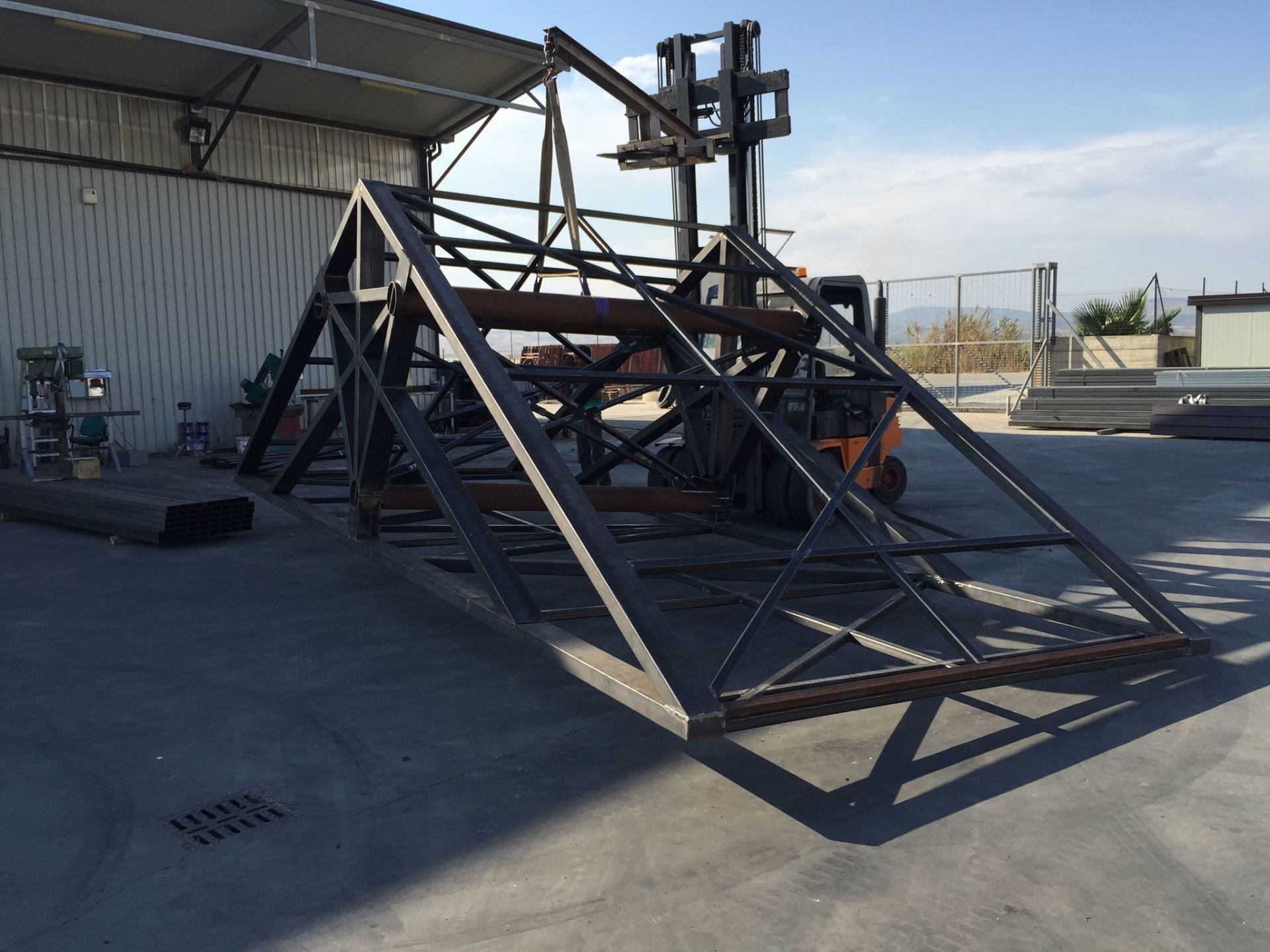 costruzione struttura in ferro