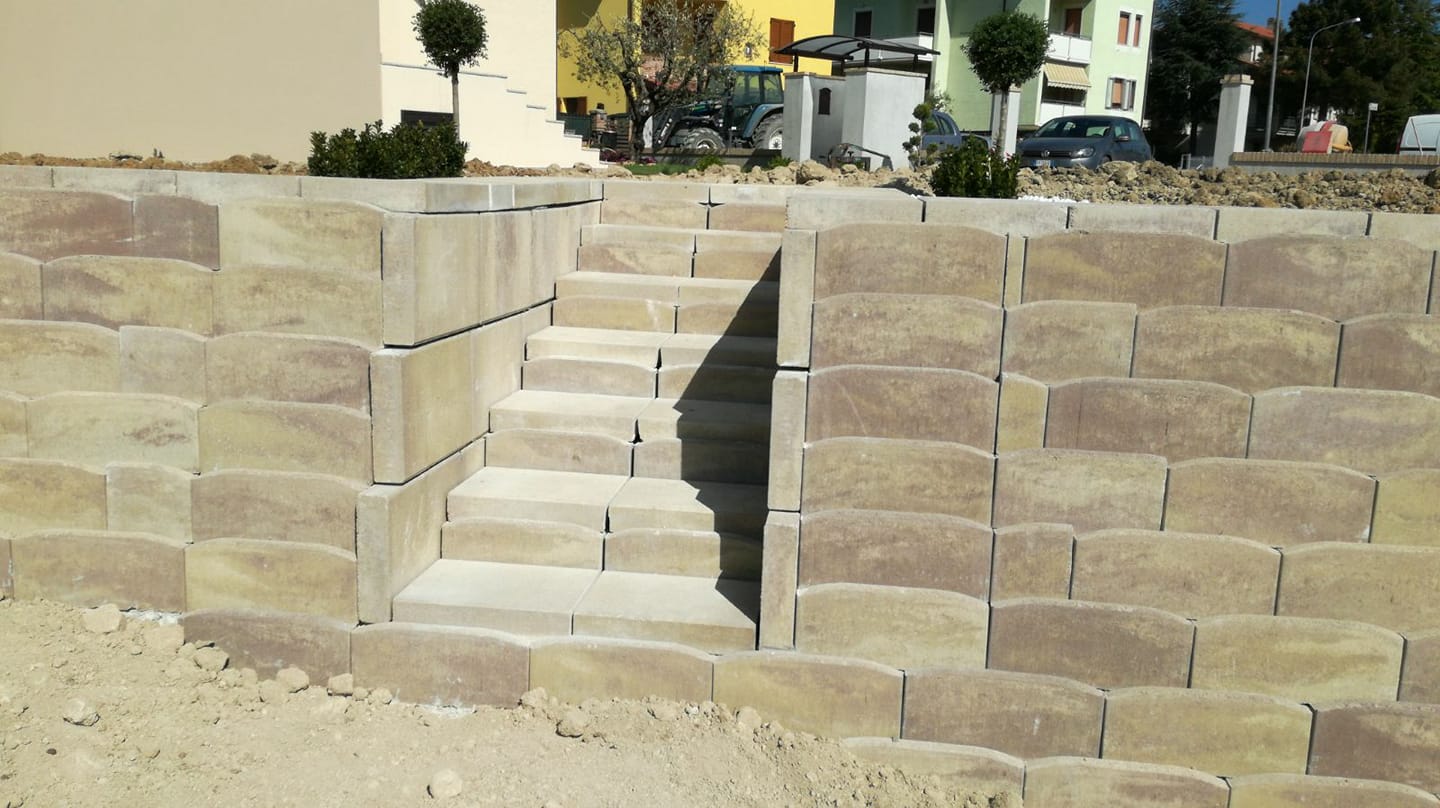 muri di contenimento in cemento