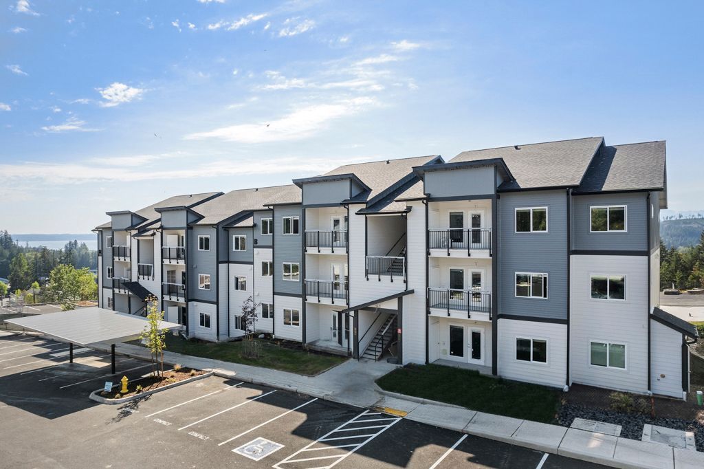 Belfair View Apartment Homes Community