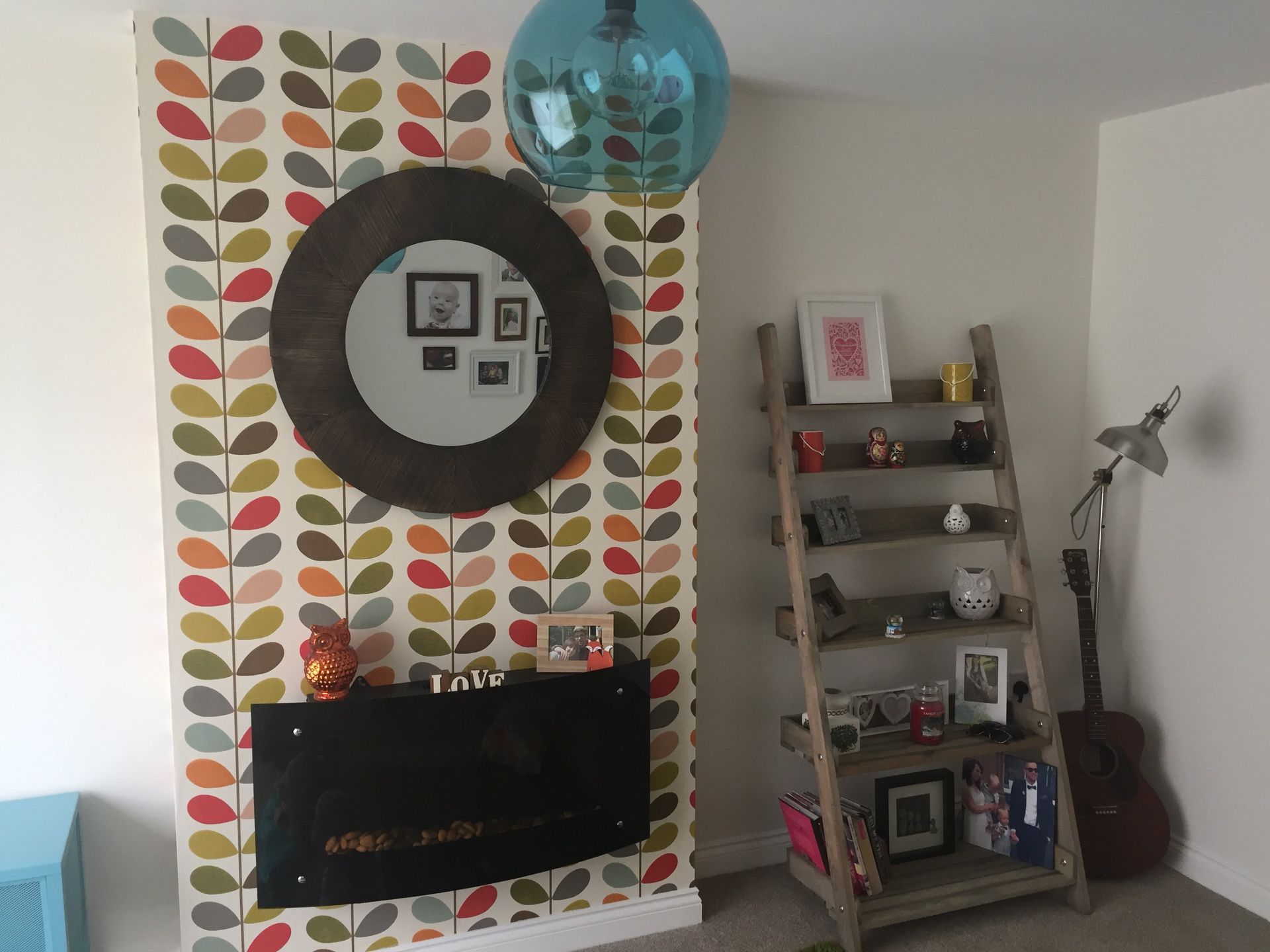 Livingroom  wallpapering