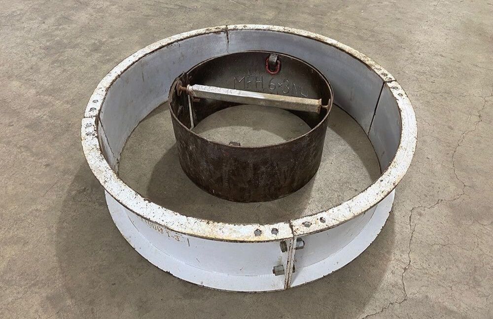 Inner and outer neck rings
