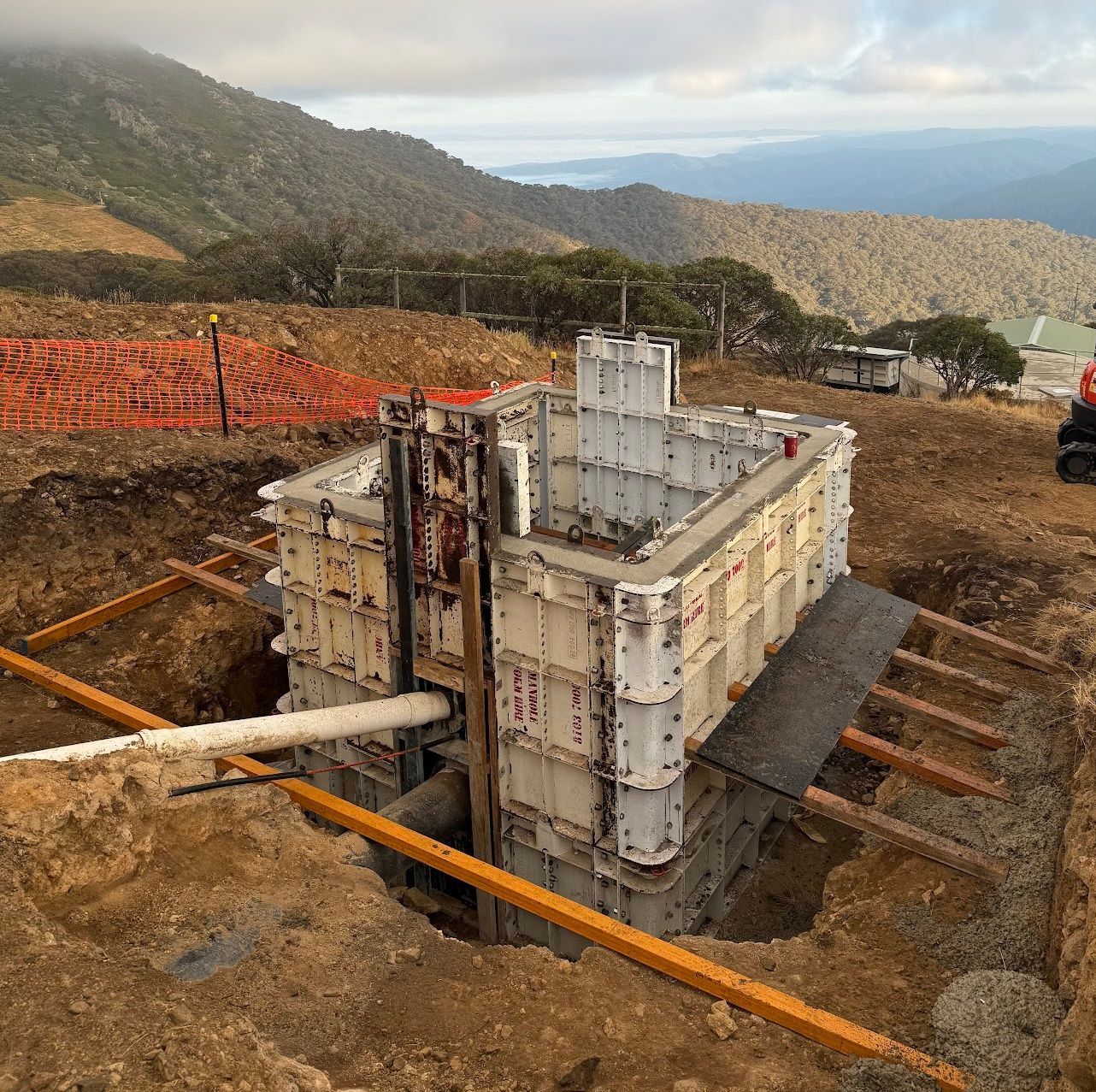 Heavy duty pit box on Mount Buller