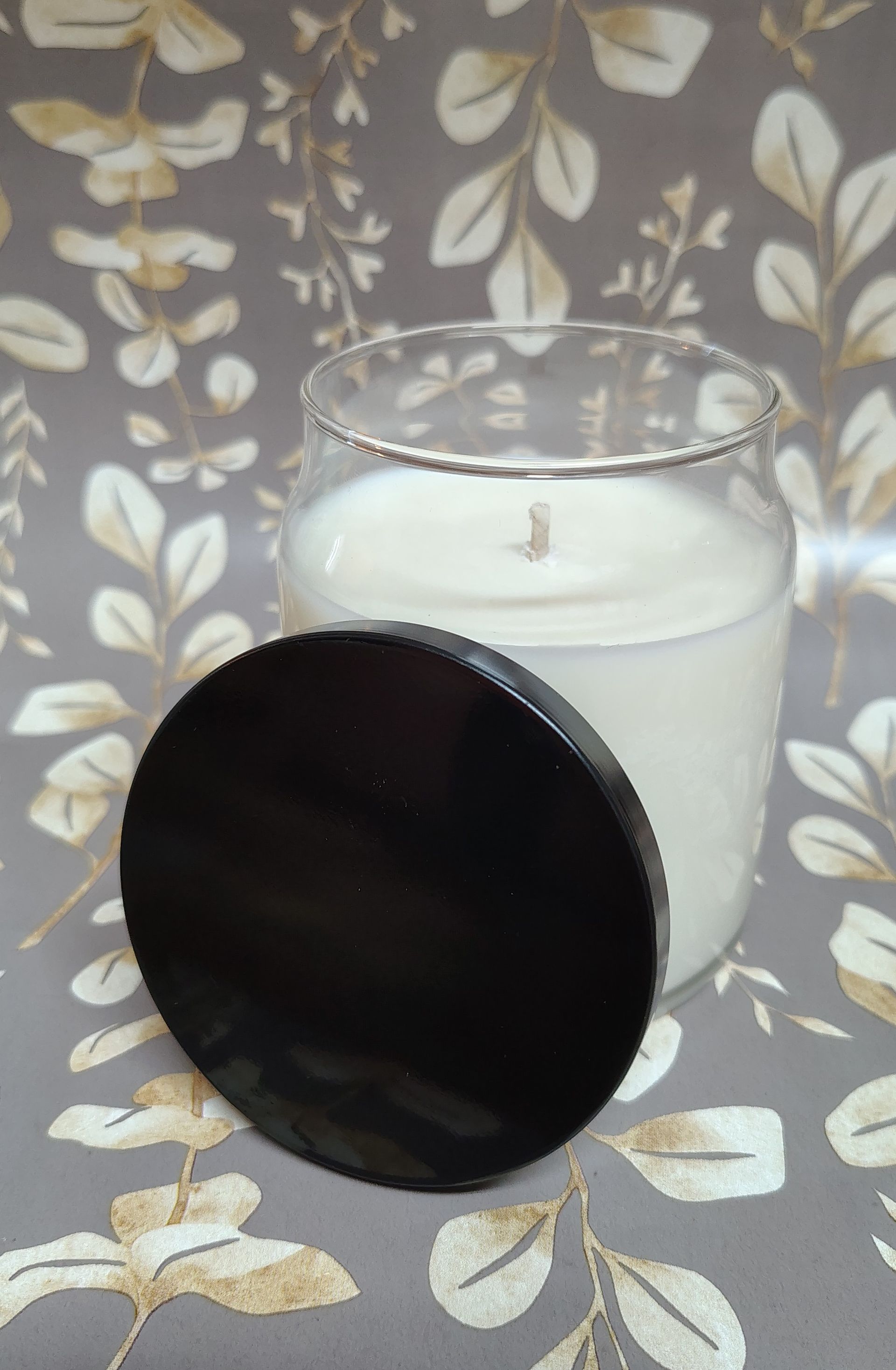 100% Soy wax candle 8oz