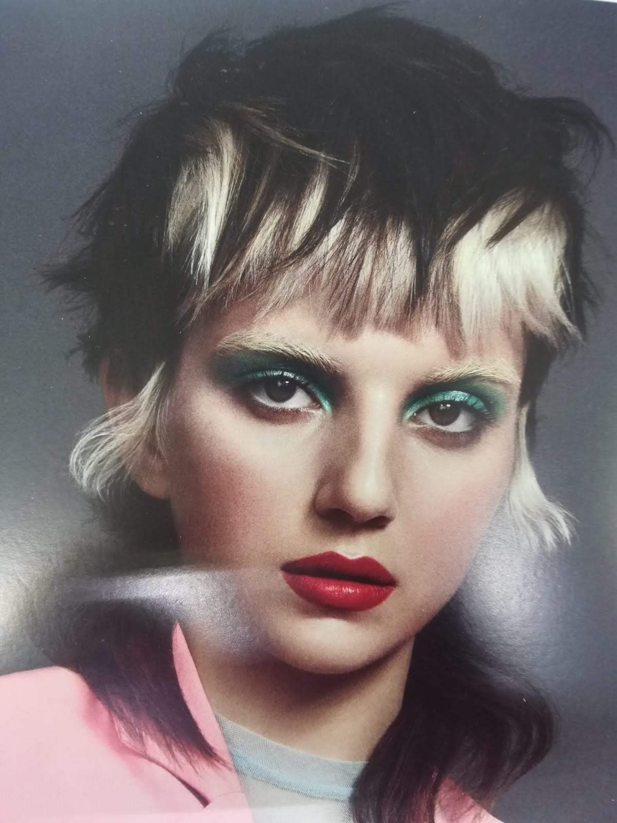 Taglio corto con frangetta