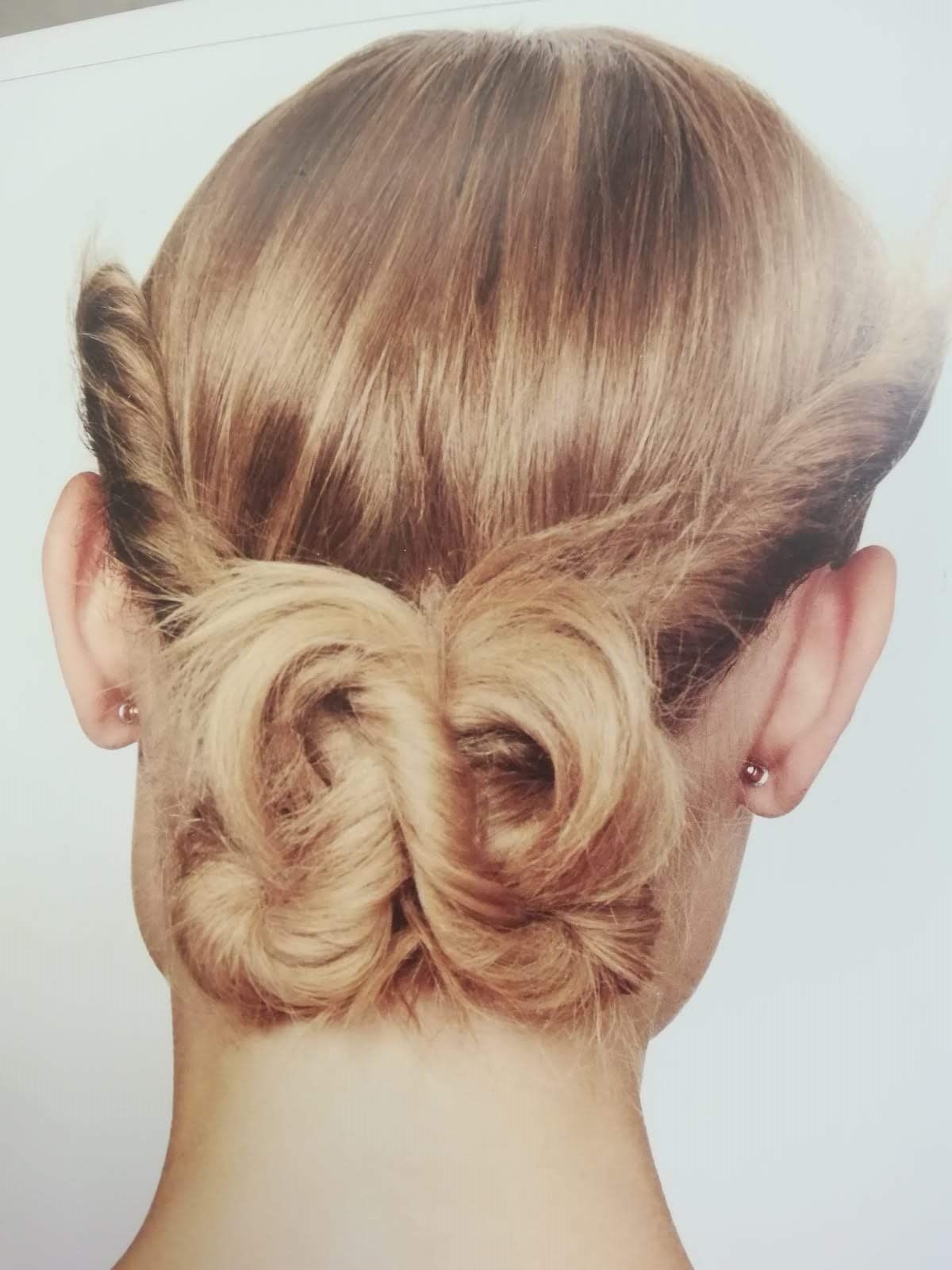 Chignon elegante basso