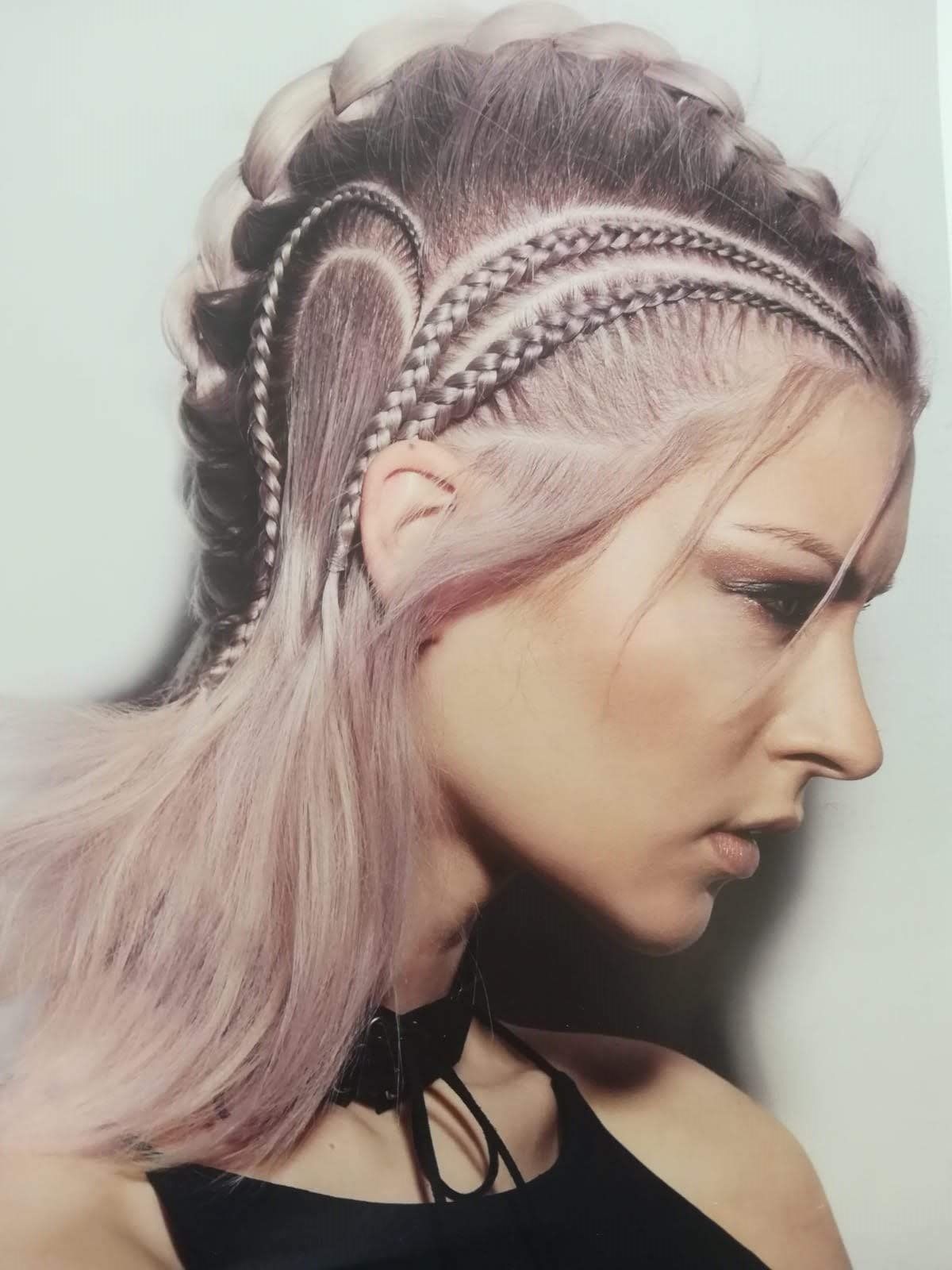 Capelli molto corti e rasati