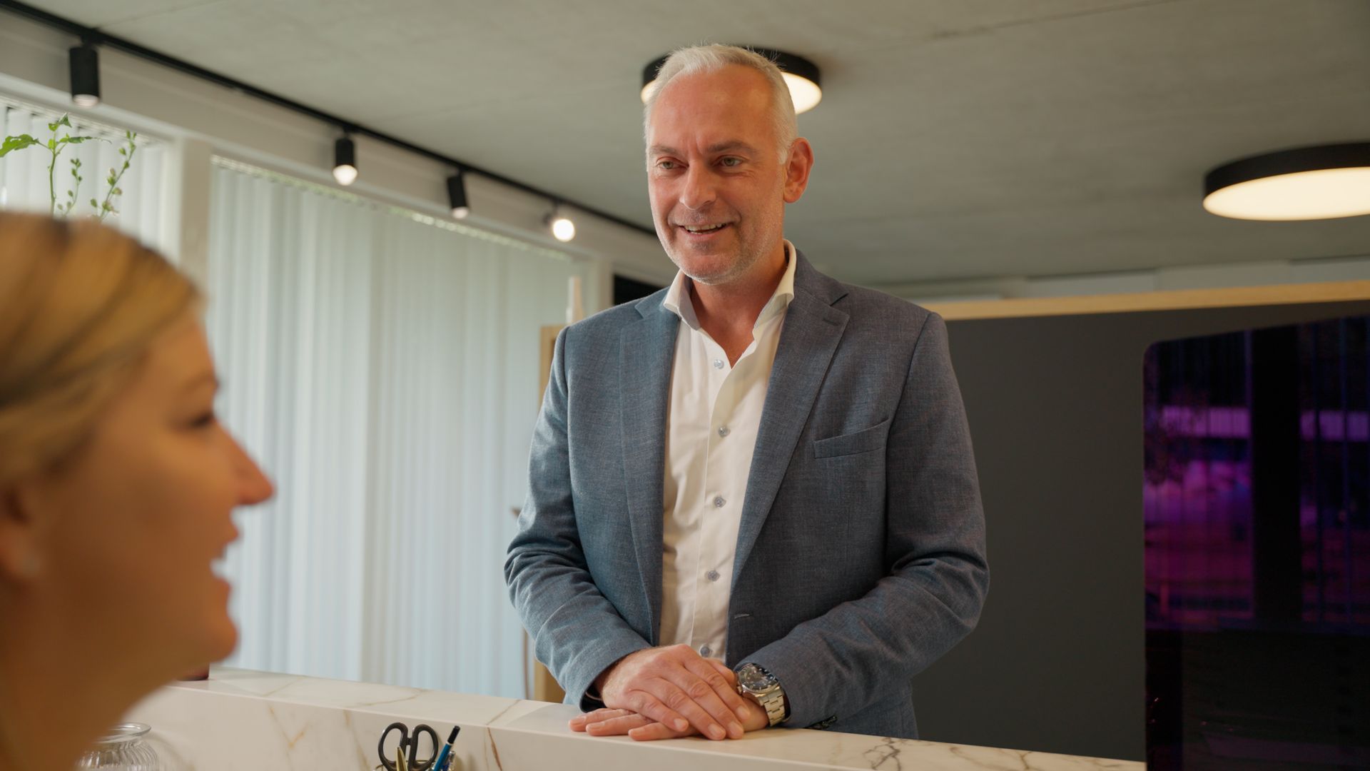 Onthaal met een glimlach in de Vitalis kliniek in Tessenderlo