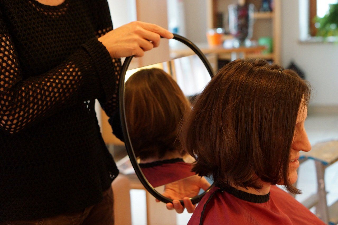 Damen Bobschnitt präsentieren