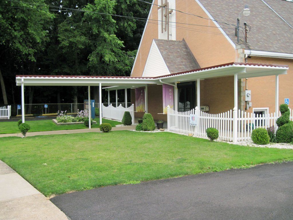 House Front Yard — Akron, OH — Summit Awning