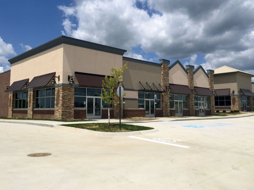 Store Outside View — Akron, OH — Summit Awning