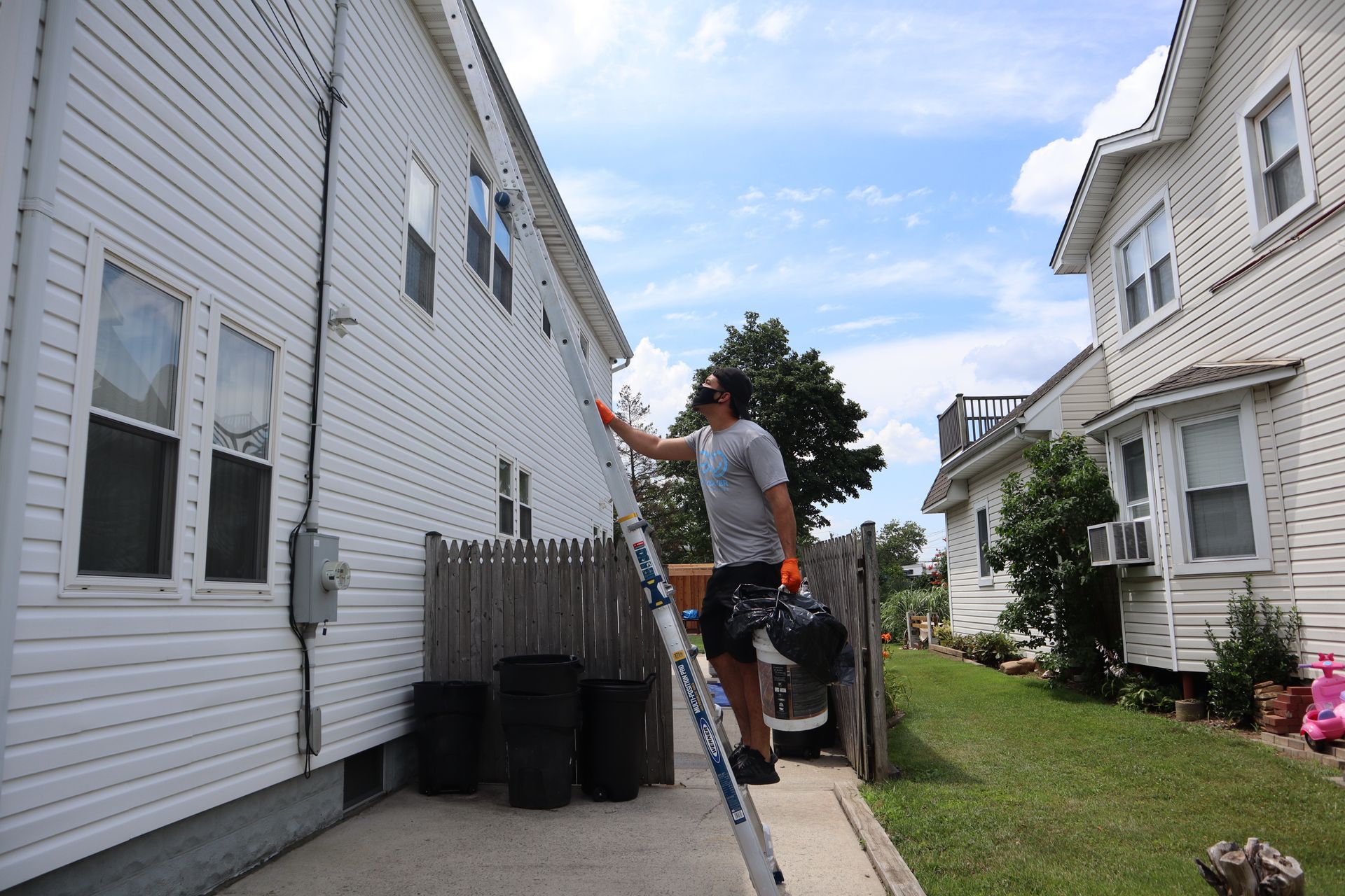 Expert gutter cleaner