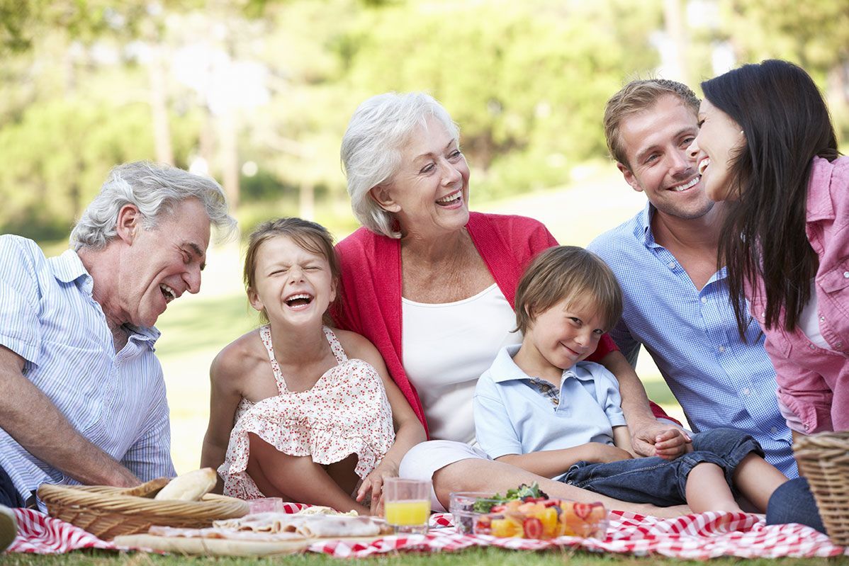 Get Outside! 5 Summer Activities to Enjoy with the Senior in Your Life