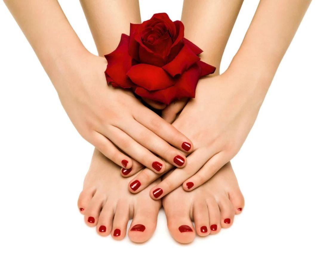 Manicure e pedicure estetico