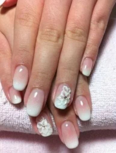 Unghie con smalto semipermanente