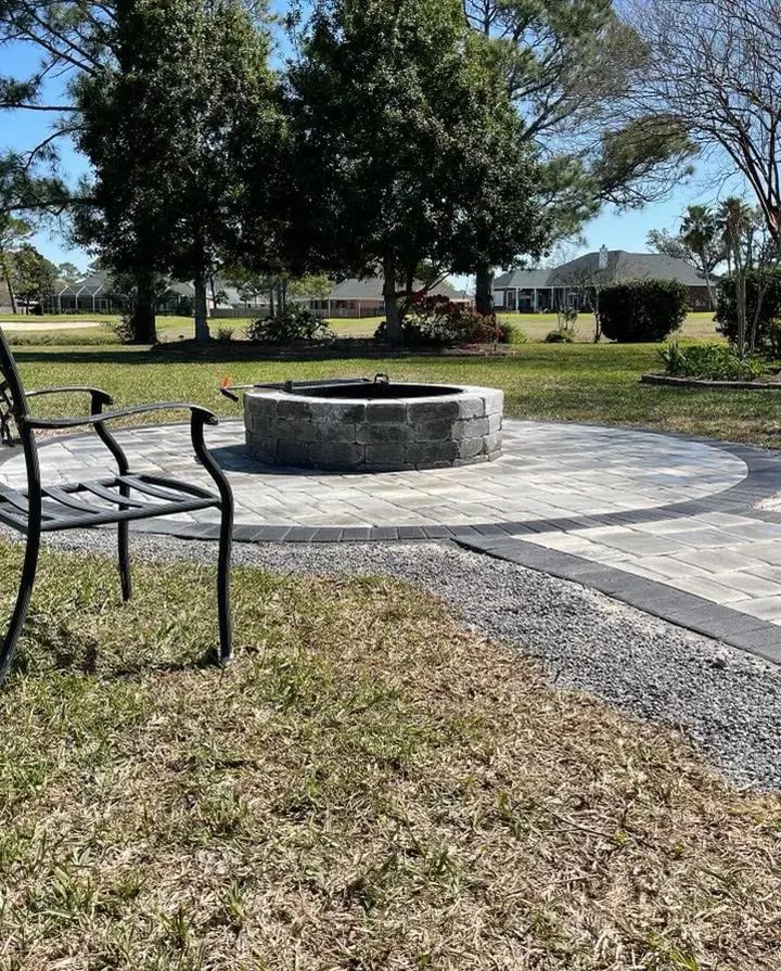 Firepits & Outdoor Fireplaces