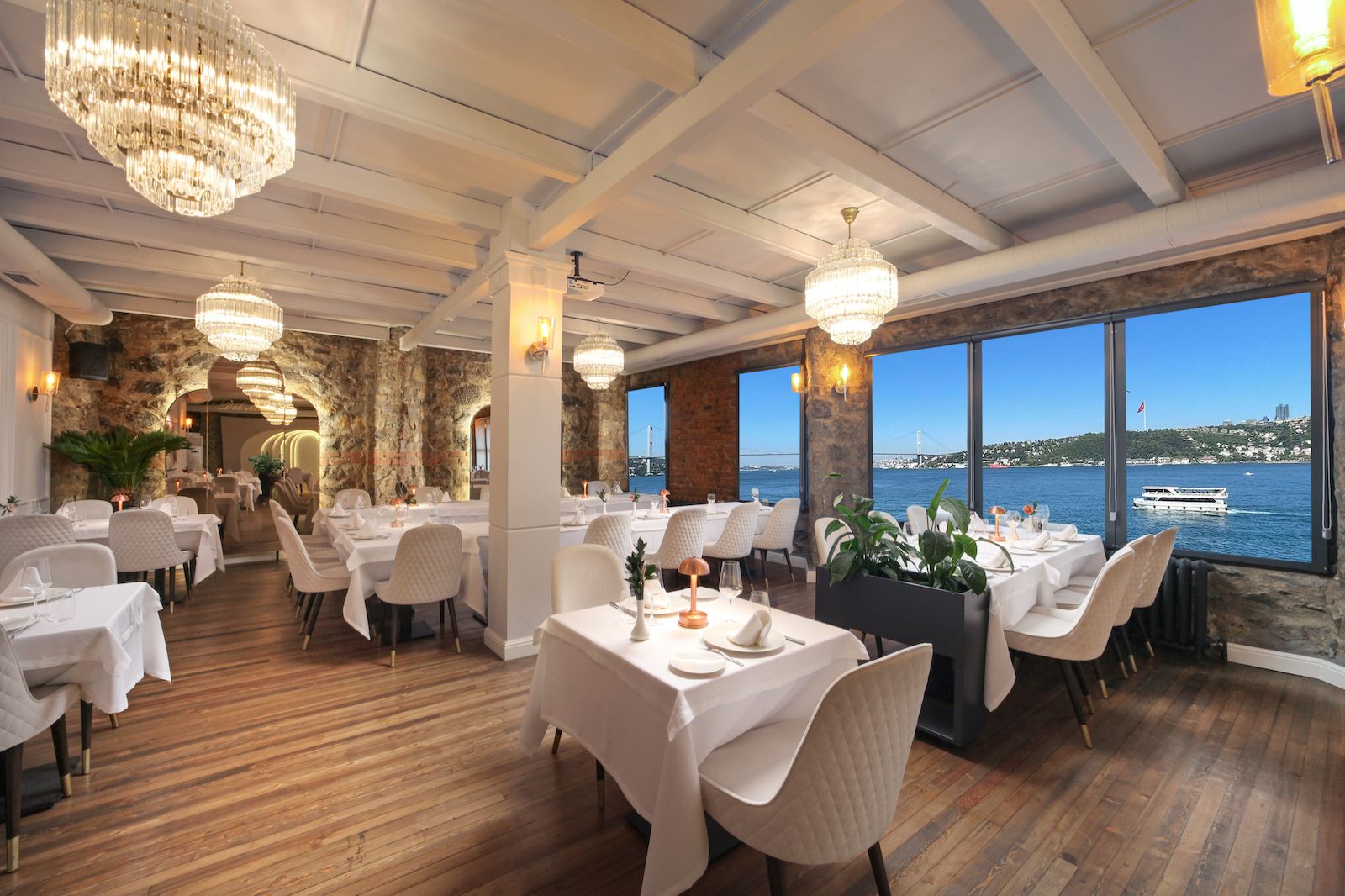 Del Mare Restaurant