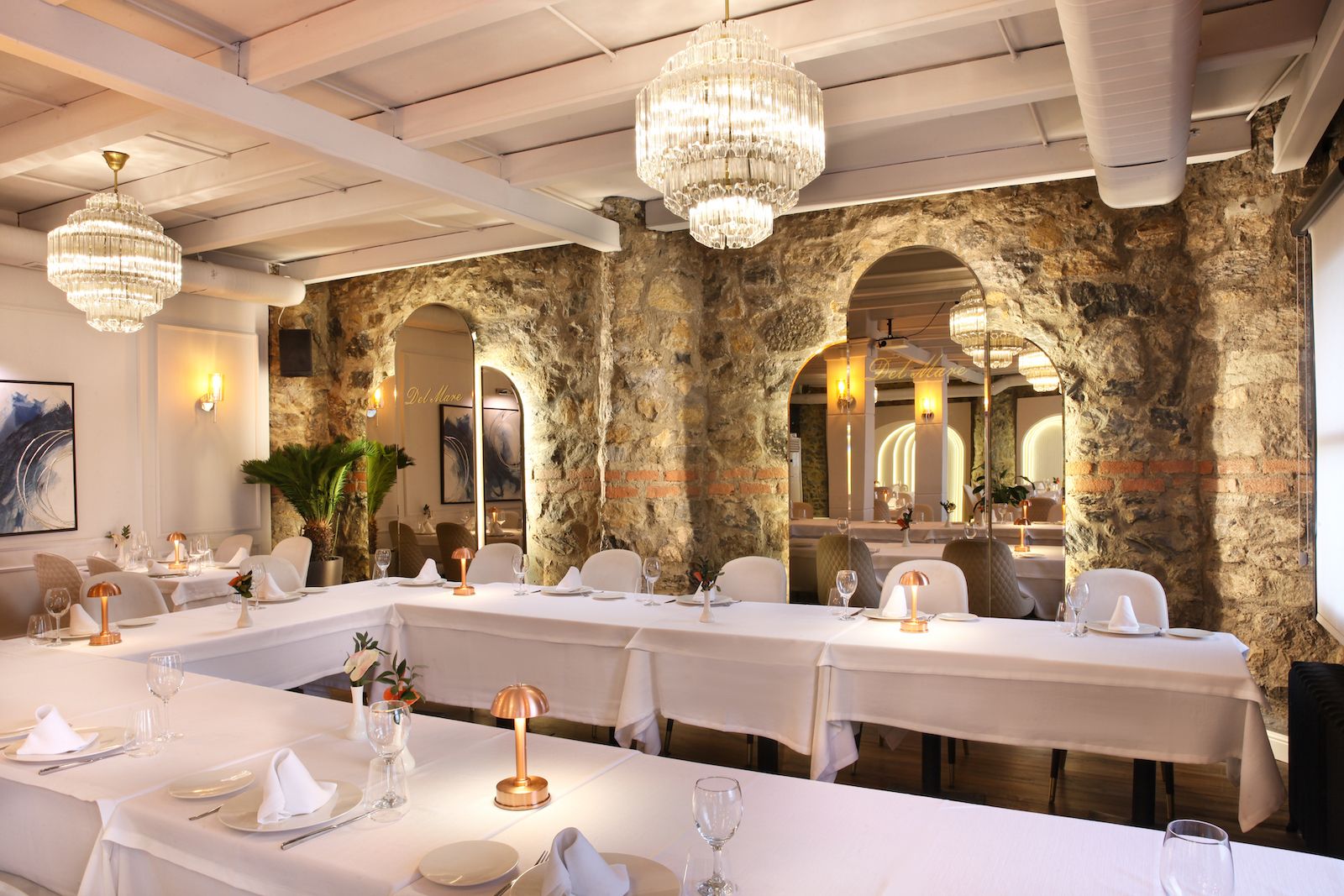 Del Mare Restaurant
