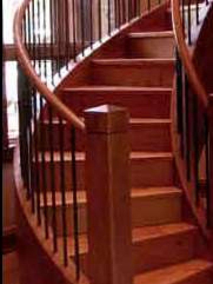wood curved stair