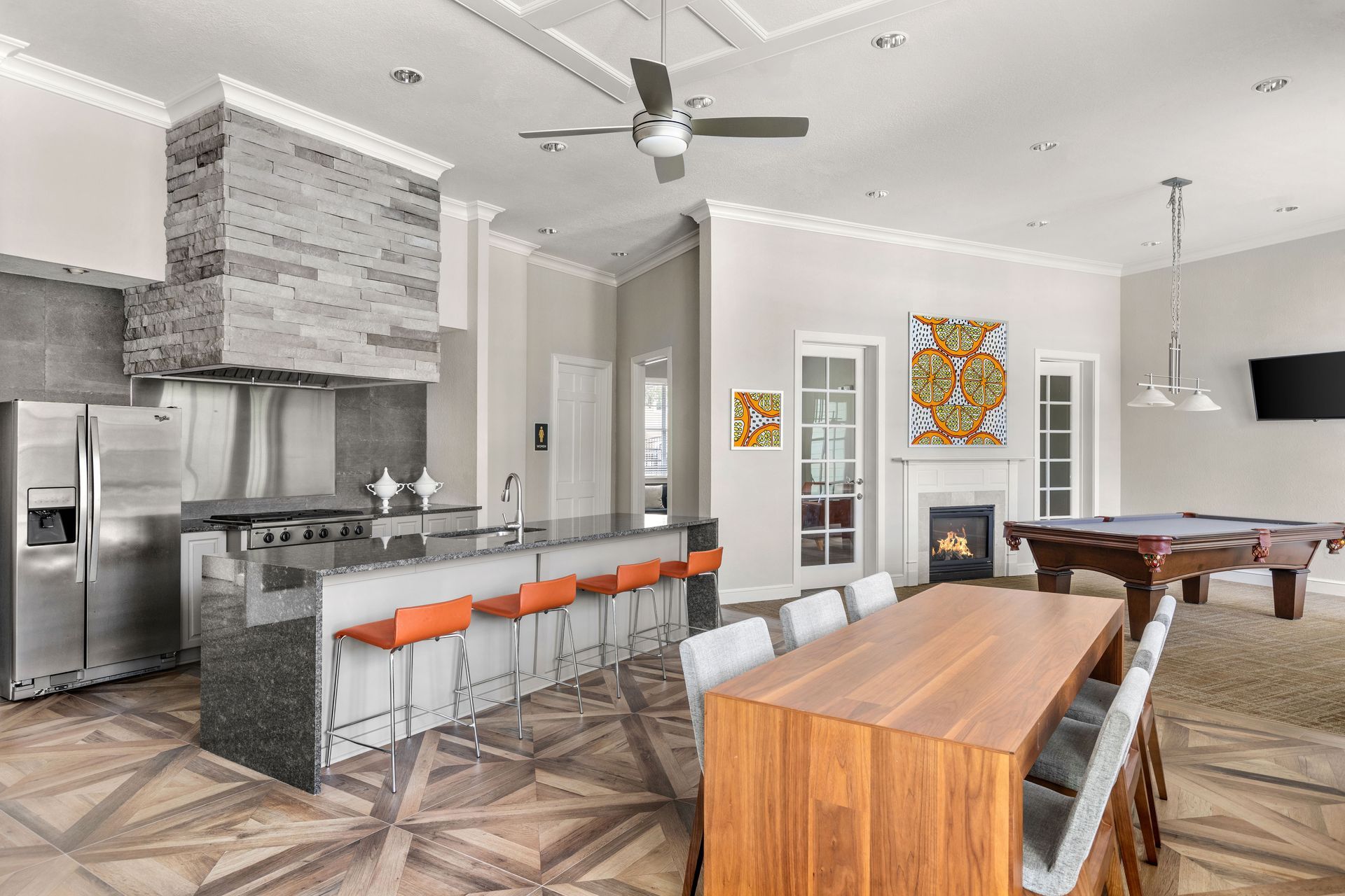 Burano Hunter's Creek Apartment Luxury Business Center