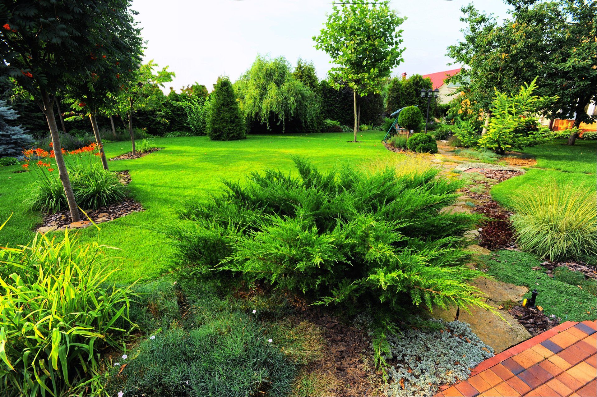 Landscaping in Saugus, MA | Top Notch Services Inc.