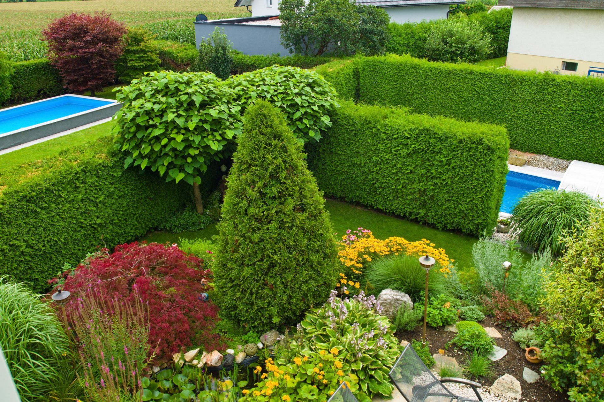 Shrubs in Saugus, MA | Top Notch Services Inc.