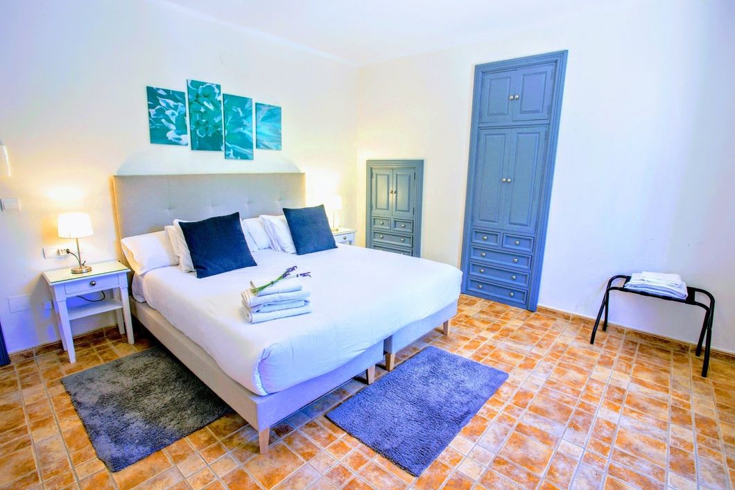 Comfortable Deluxe Double Rooms n Andalusia