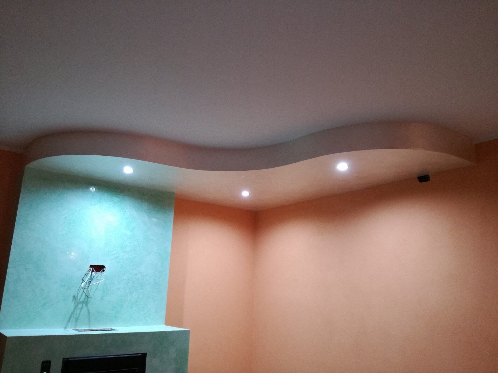 tetto realizzato in cartongesso con faretti