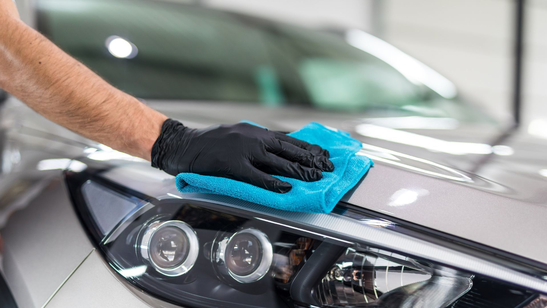 ceramic coating for application for a white vehicle