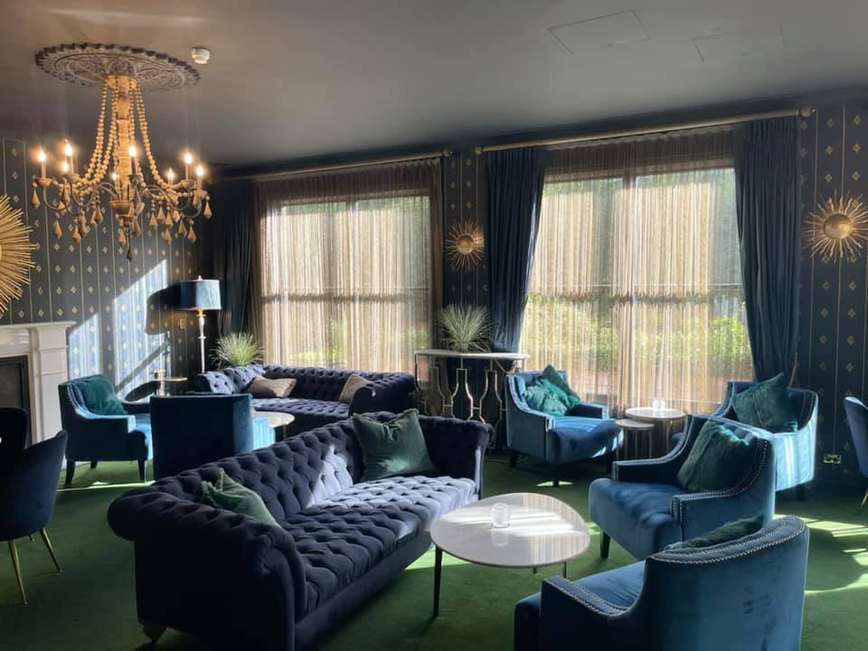 Berida Hotel Lounge Area — Studio Curtains & Blinds in Mount Gravatt, QLD