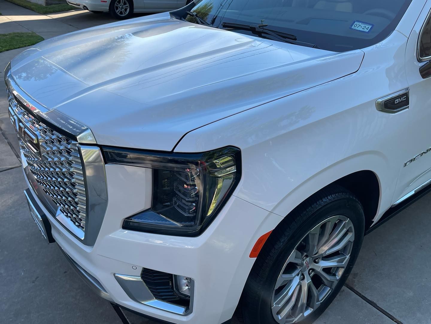 vehicle with ceramic coating parked outside in Houston, TX