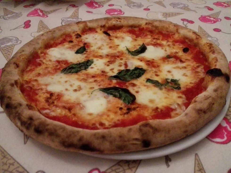 Pizza margherita