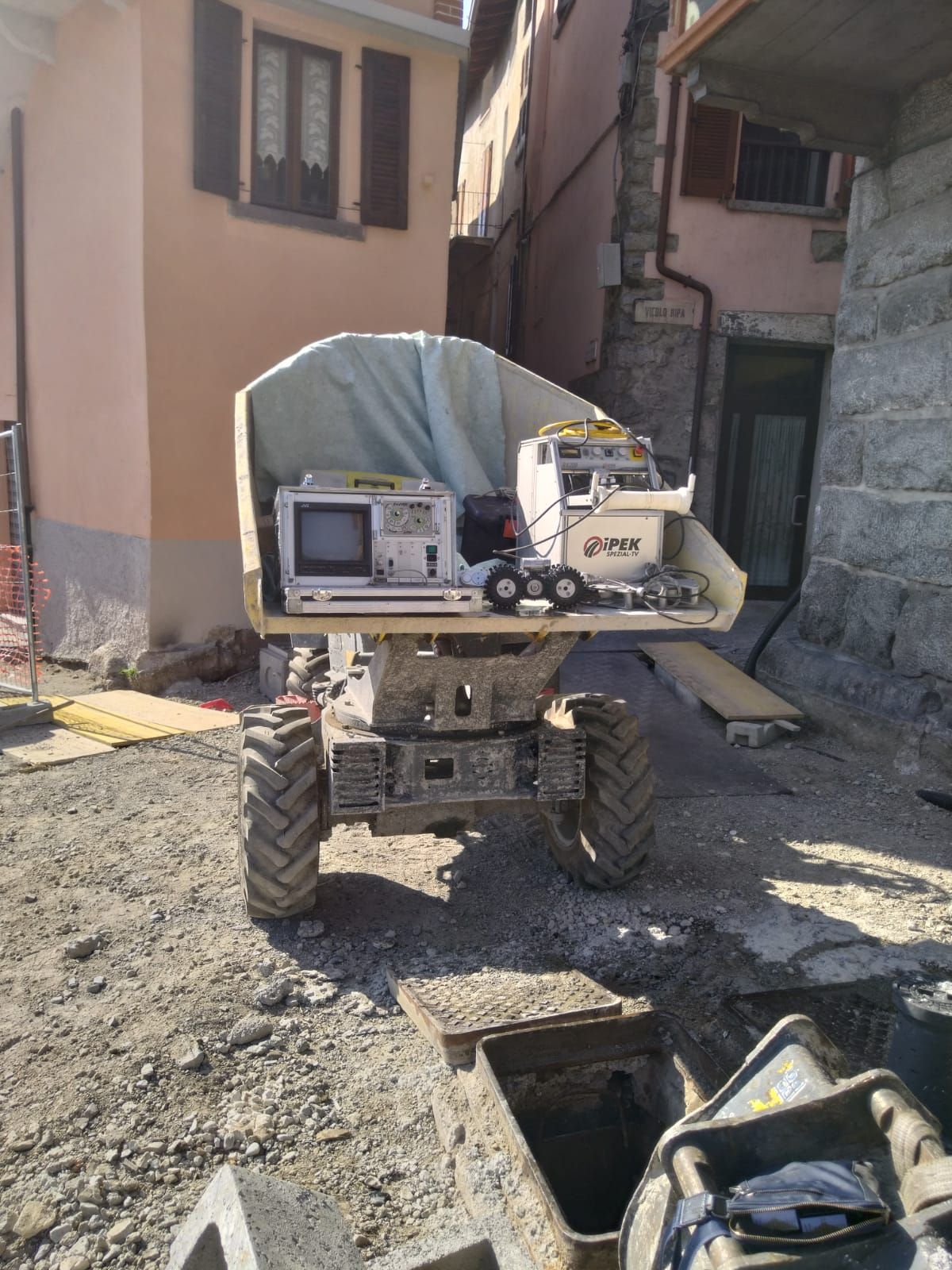 Claudio Rusconi, spurgo pozzi, videispezioni fogne