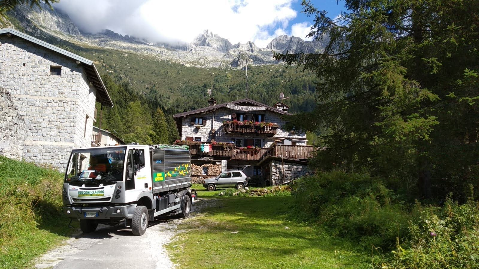 Claudio Rusconi, spurgo pozzi, videispezioni fogne