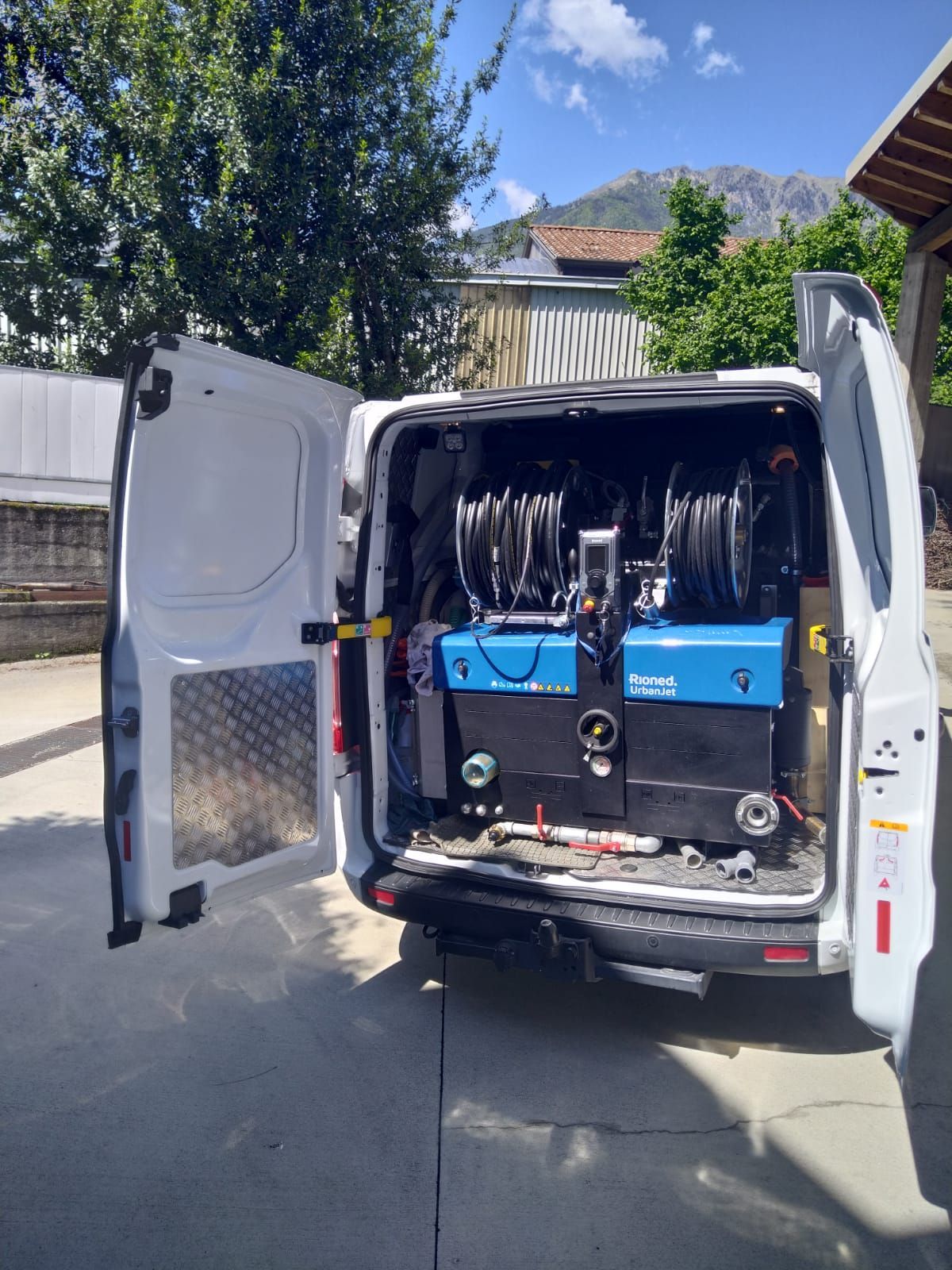 Claudio Rusconi, spurgo pozzi, videispezioni fogne