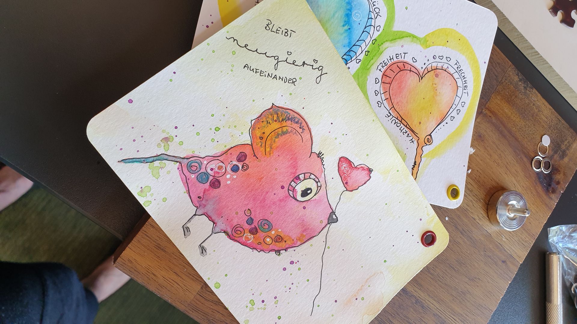 Eyelets, Bild zum Aufhängen, Organza+Bänder