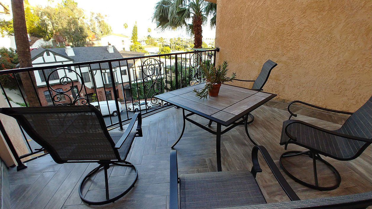 five star suites exterior