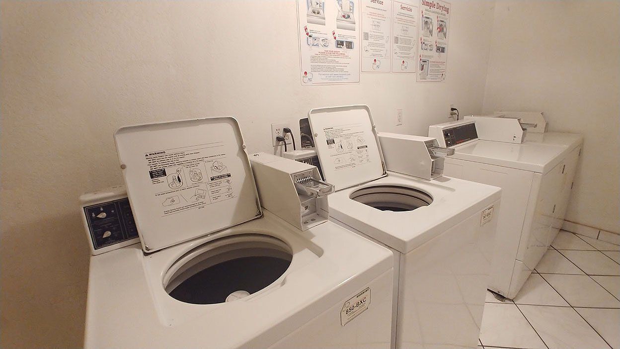 five star suites laundry