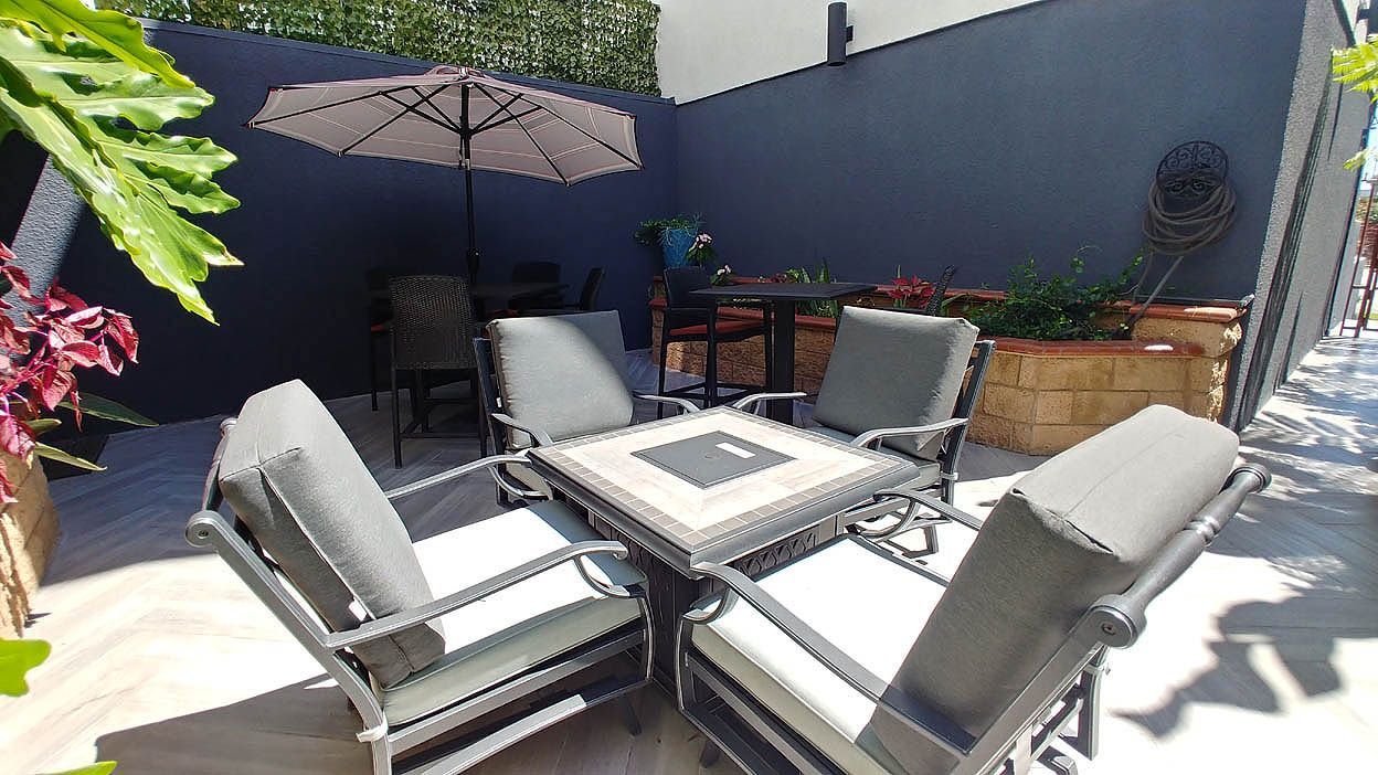 Villa De Adel B.A. Management