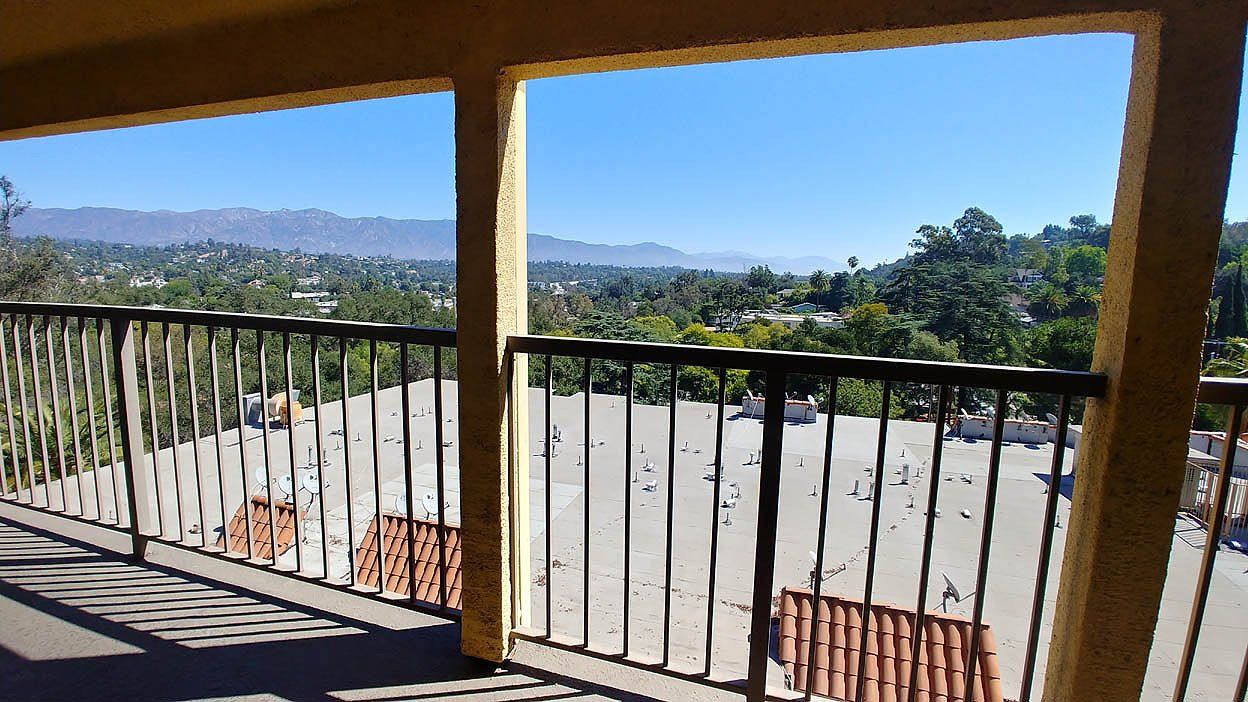 acre heights balcony
