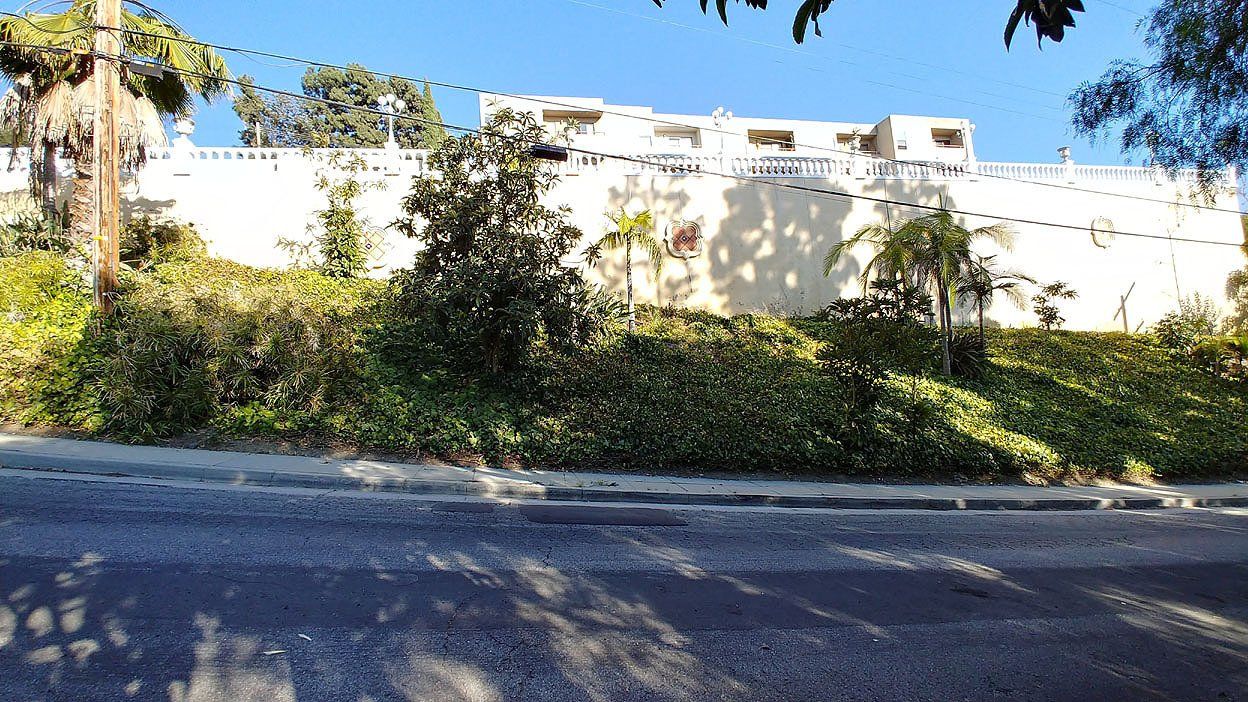 carmel heights exterior