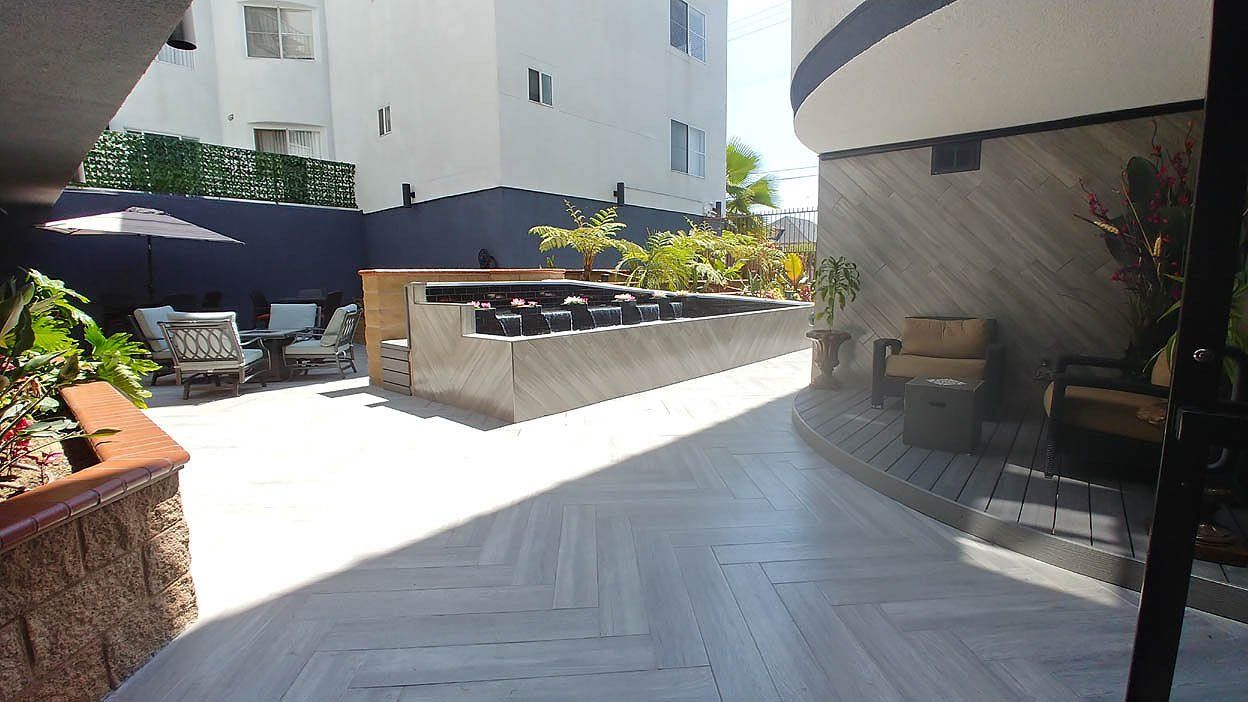 Villa De Adel B.A. Management